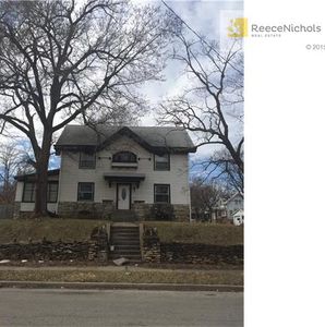 5000 College Ave, Kansas City, MO, 64130