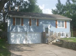 304 NW Young St, Grain Valley, MO 64029