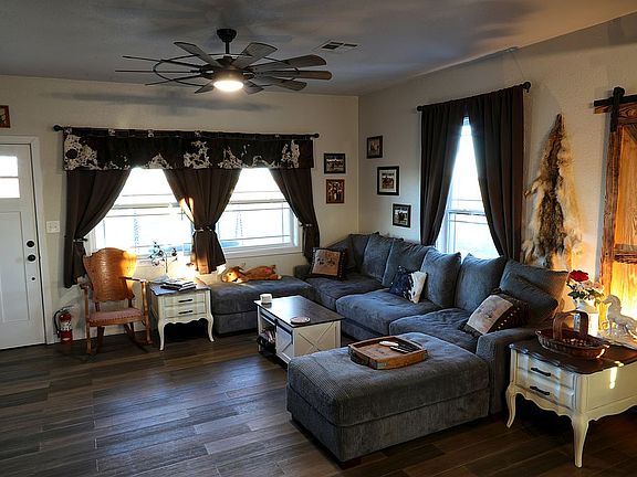 3rd image of 22395 Wilson Rd