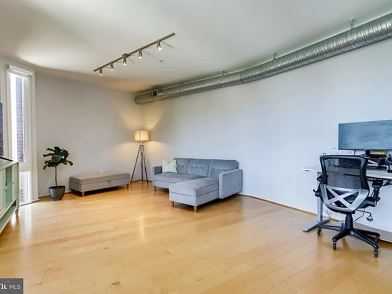3800 Langston Blvd #202 — Photo 10