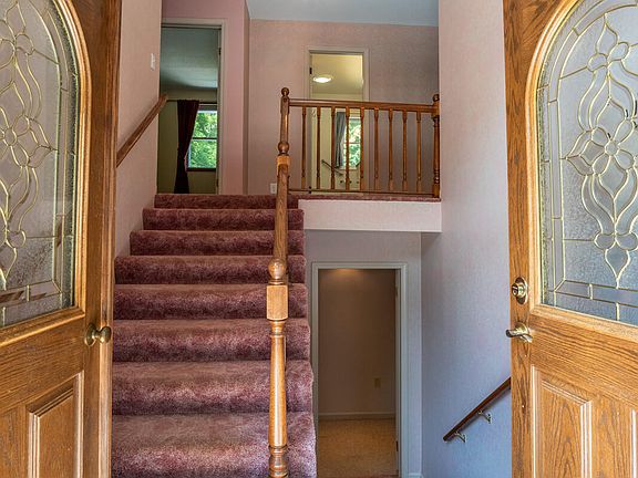 3rd image of 7011 E 128th St