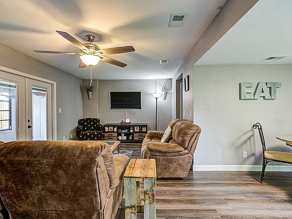 5th image of 26 Oakwood Park