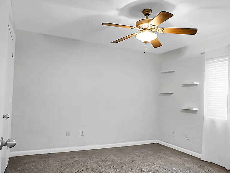 278 Alexandra Dr #2 — Photo 27