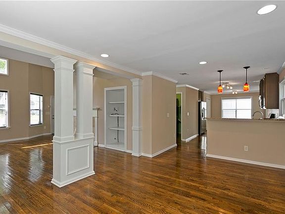4th image of 2678 Piedmont Oak Dr