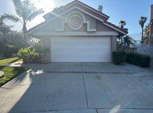 14916 Poinsettia Cir, Fontana, CA 92336