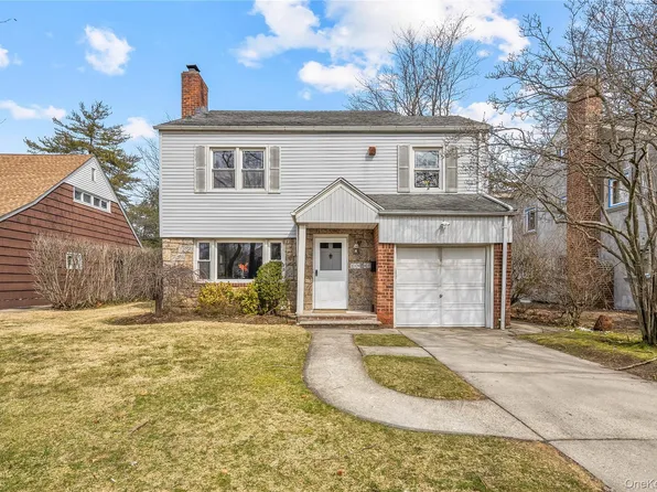 219-01 82nd Avenue, Queens Village, NY 11427