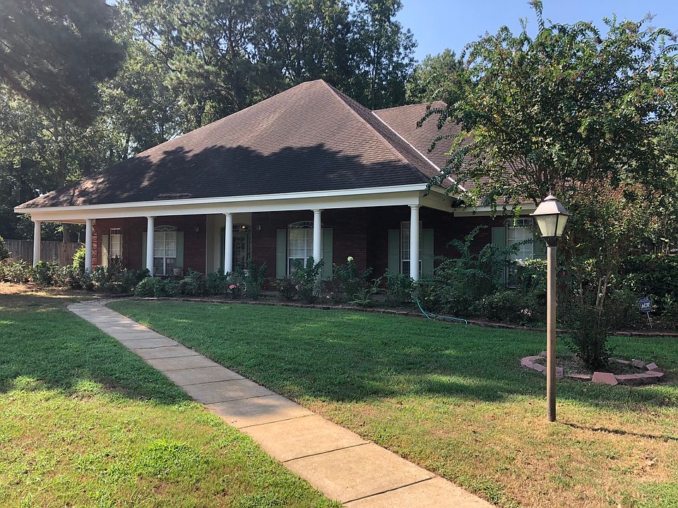 1st image of 149 Creek Dr