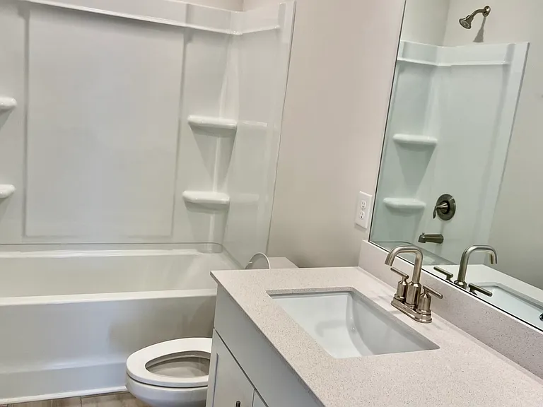 1057 Ewell Farm Cir — Photo 19