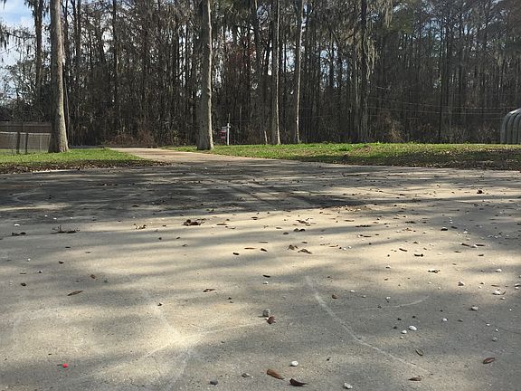 2nd image of 1072-C Landry Lane #8&9