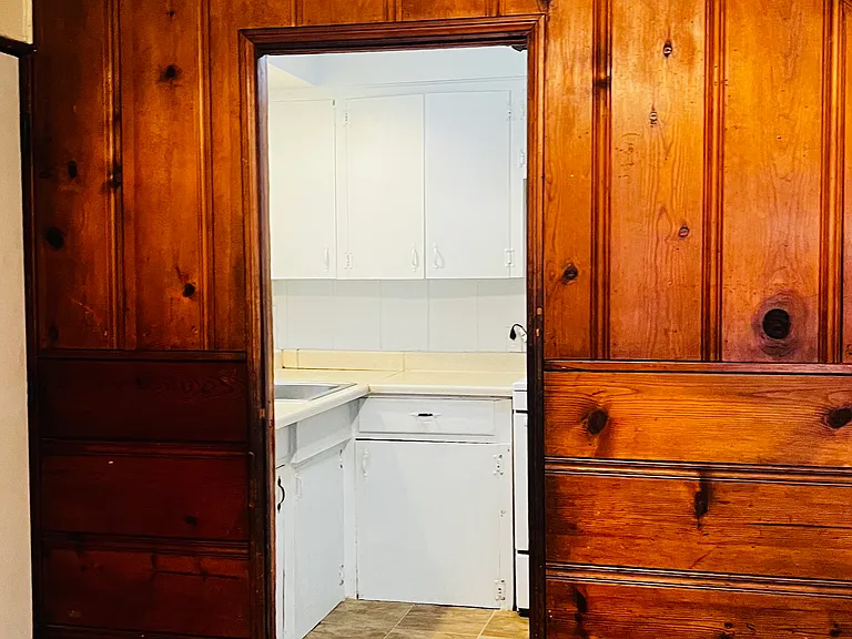Acorn Ln — Photo 10
