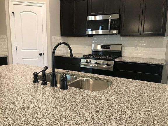 4th image of 51 Leatherwood Creek Dr