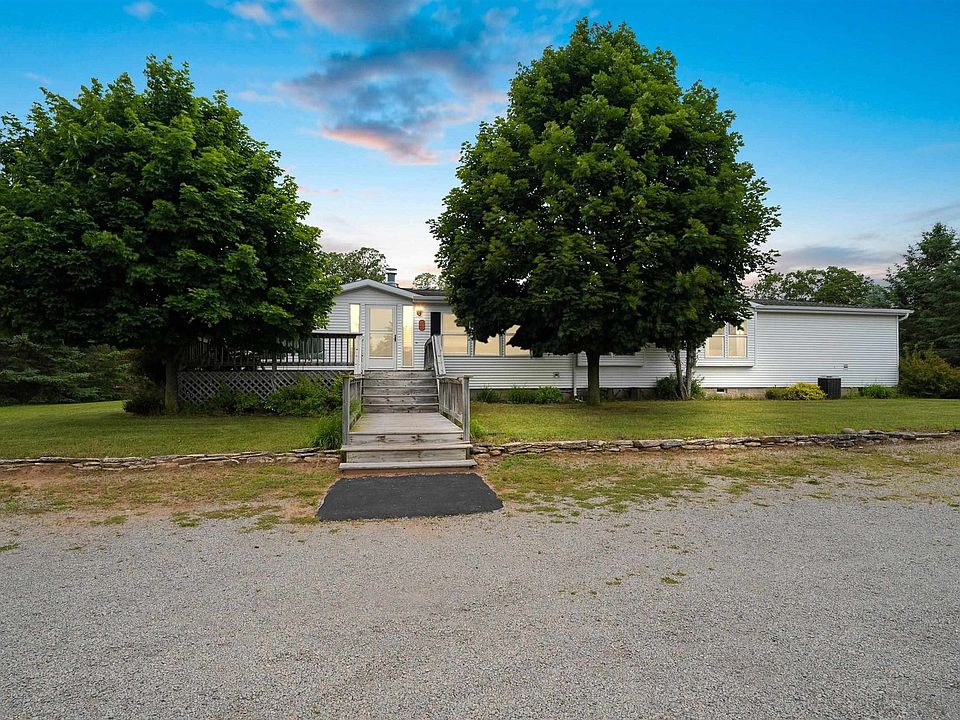 1st image of 4937 River Dr