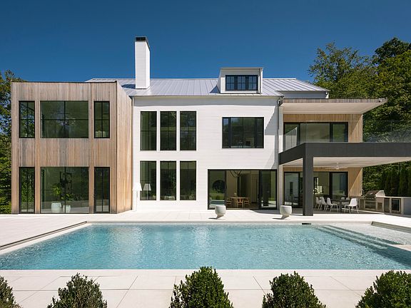 3rd image of 41 Mohawk Ln