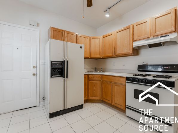 2424 N Greenview Ave #1F