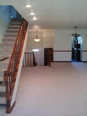 1st image of 1919 Suffolk Ln