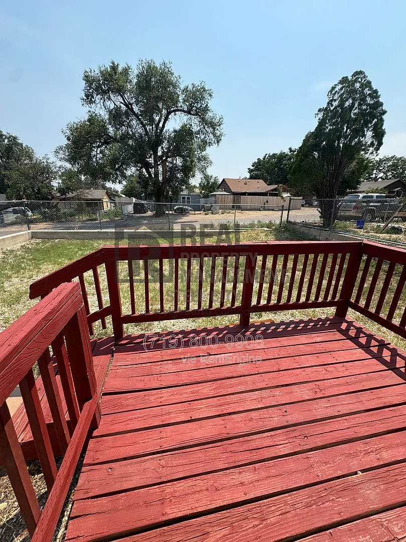 2 bed, 1.0 bath, 1032 sqft, $1,250 — Photo 3
