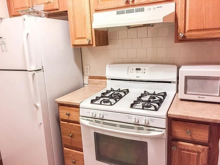 77 Pond Ave #808 — Photo 4