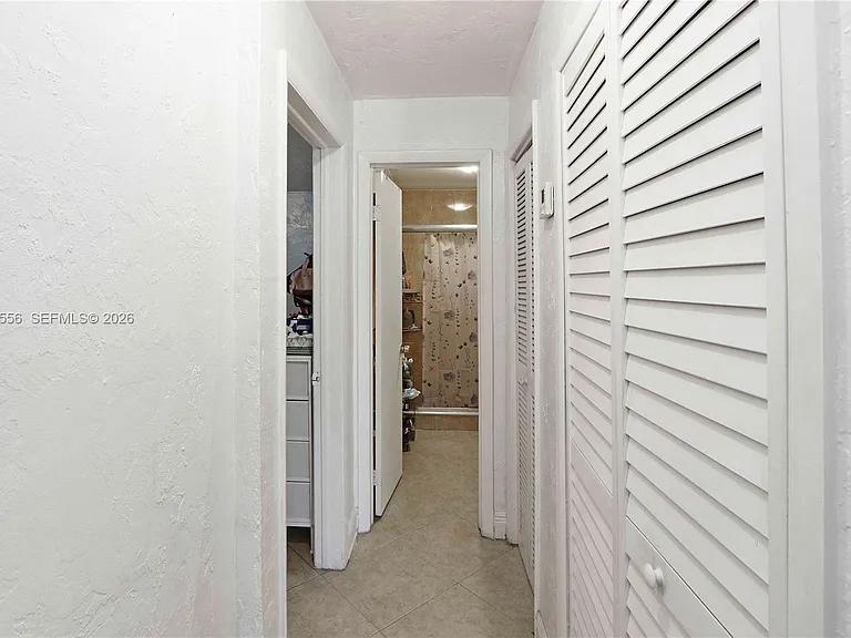 1275 W 35th St #45B — Photo 5