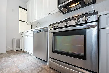 Rented by Rita S Citrin, LREB