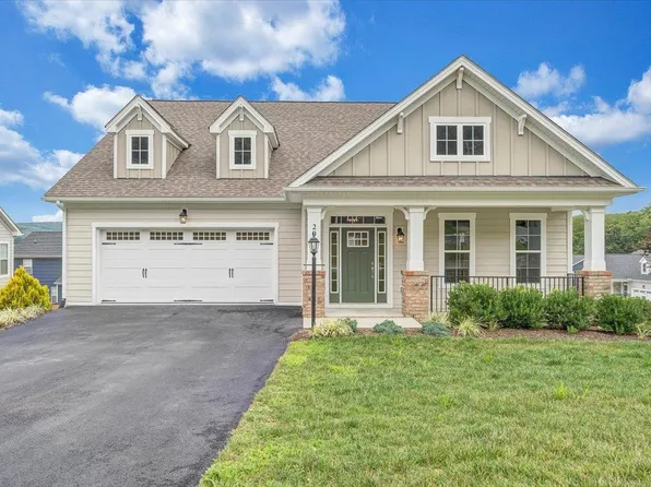 200 Claire Dr, Blacksburg, VA 24060