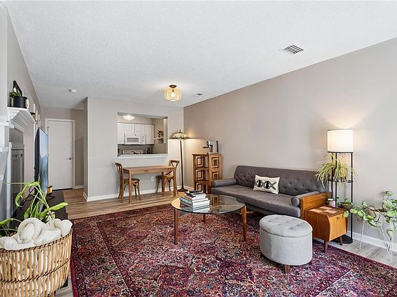 5th image of 309 Queens Cres