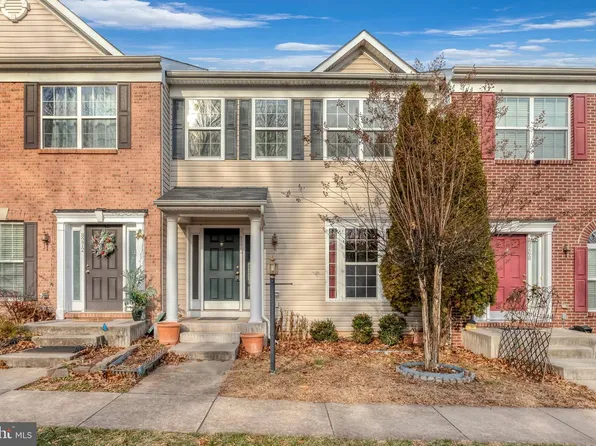 8270 Linblake Ct, Manassas, VA 20111