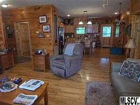 4th image of 2240 Buzy Bee Ln