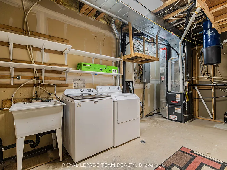 1566 Lisbon St #B — Photo 20