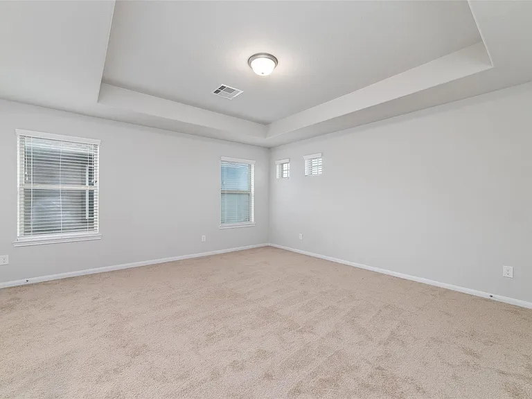 18511 Grand Spanish Oak Ct — Photo 25