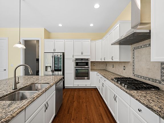 4th image of 7540 Hasentree Club Dr