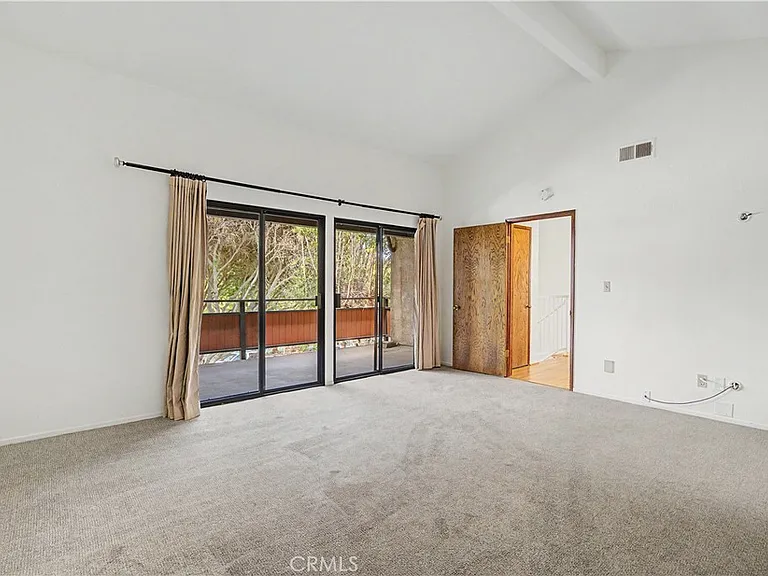 214 Topaz St — Photo 15