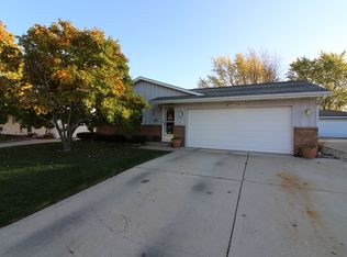 5419 64th St, Kenosha, WI 53142