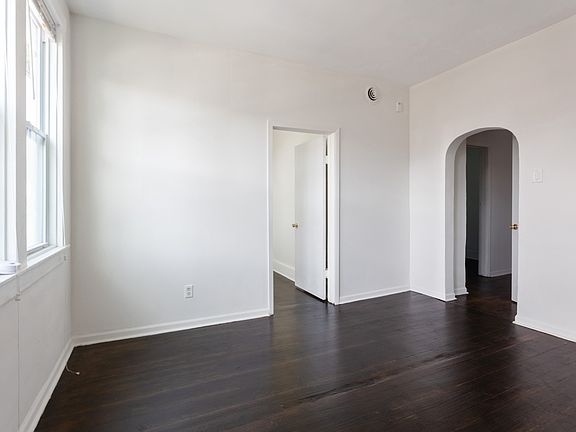 3rd image of 8305 S Brandon Ave