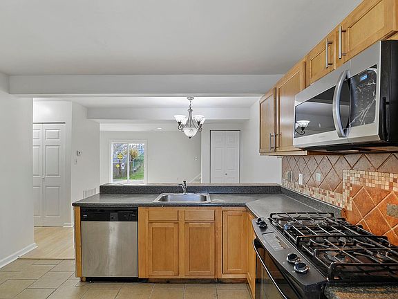 5th image of 617 Nanticoke Pl