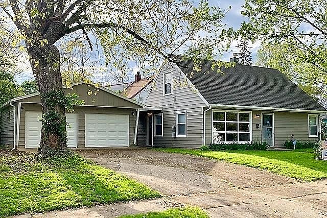 1st image of 933 Shedborne Ave