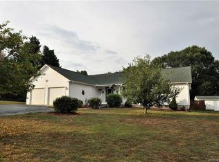 7116 Strawberry Ln, Stanfield, NC 28163