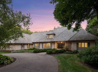 5950 Boulder Bridge Ln, Shorewood, MN 55331