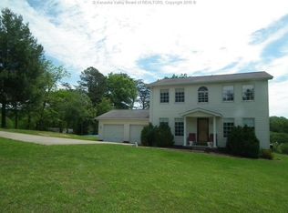 214 Boner Dr, Elkview, WV 25071