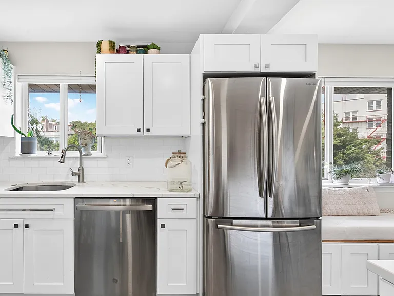 311 Palisade Ave #2A — Photo 8