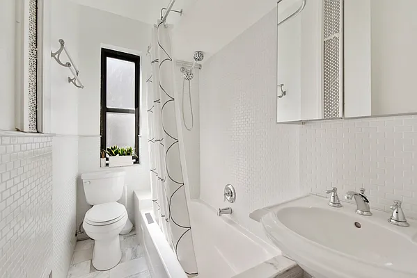 Sold by Keller Williams NYC | media 28