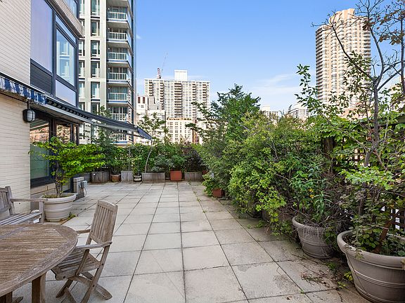 5th image of 300 E 77th St #7/8D