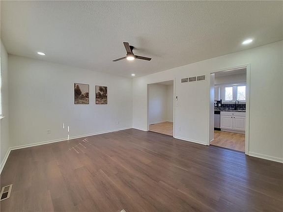 5th image of 5420 E 97th St
