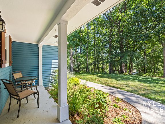 4th image of 6728 Gleneagles Dr SE