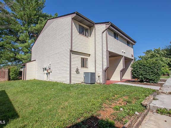 5th image of 108 Melody Ln