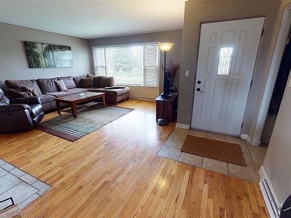 5th image of 4810 Hanover Dr