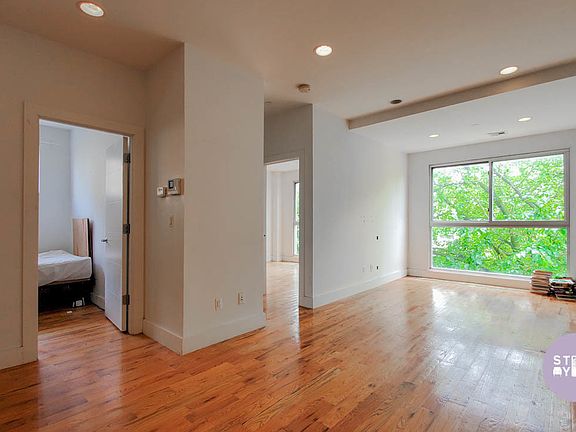 2nd image of 482 Kosciuszko St #3B