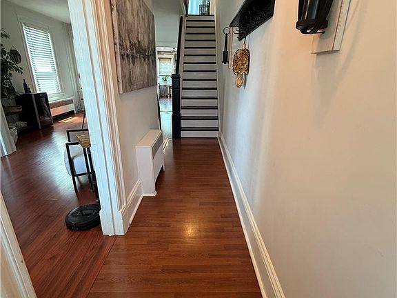 3rd image of 1409 Center St