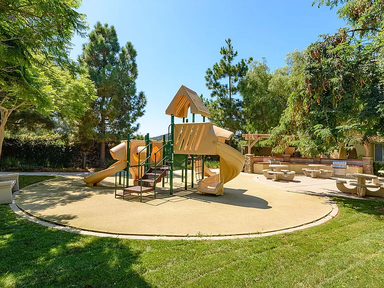 3558 Summit Trail Ct — Photo 28