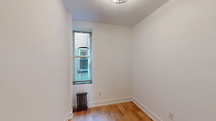 Rented by Bond New York | media 17