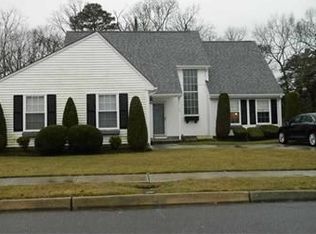 15 Bartlett Blvd, Egg Harbor Township, NJ 08234